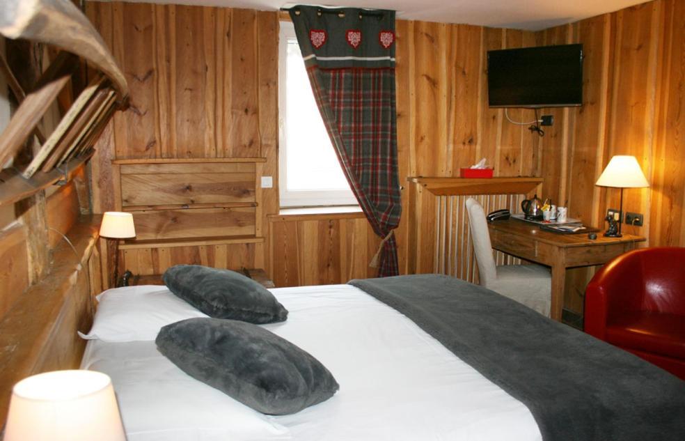 Hotel Restaurant De La Chaussee Briancon  Bagian luar foto