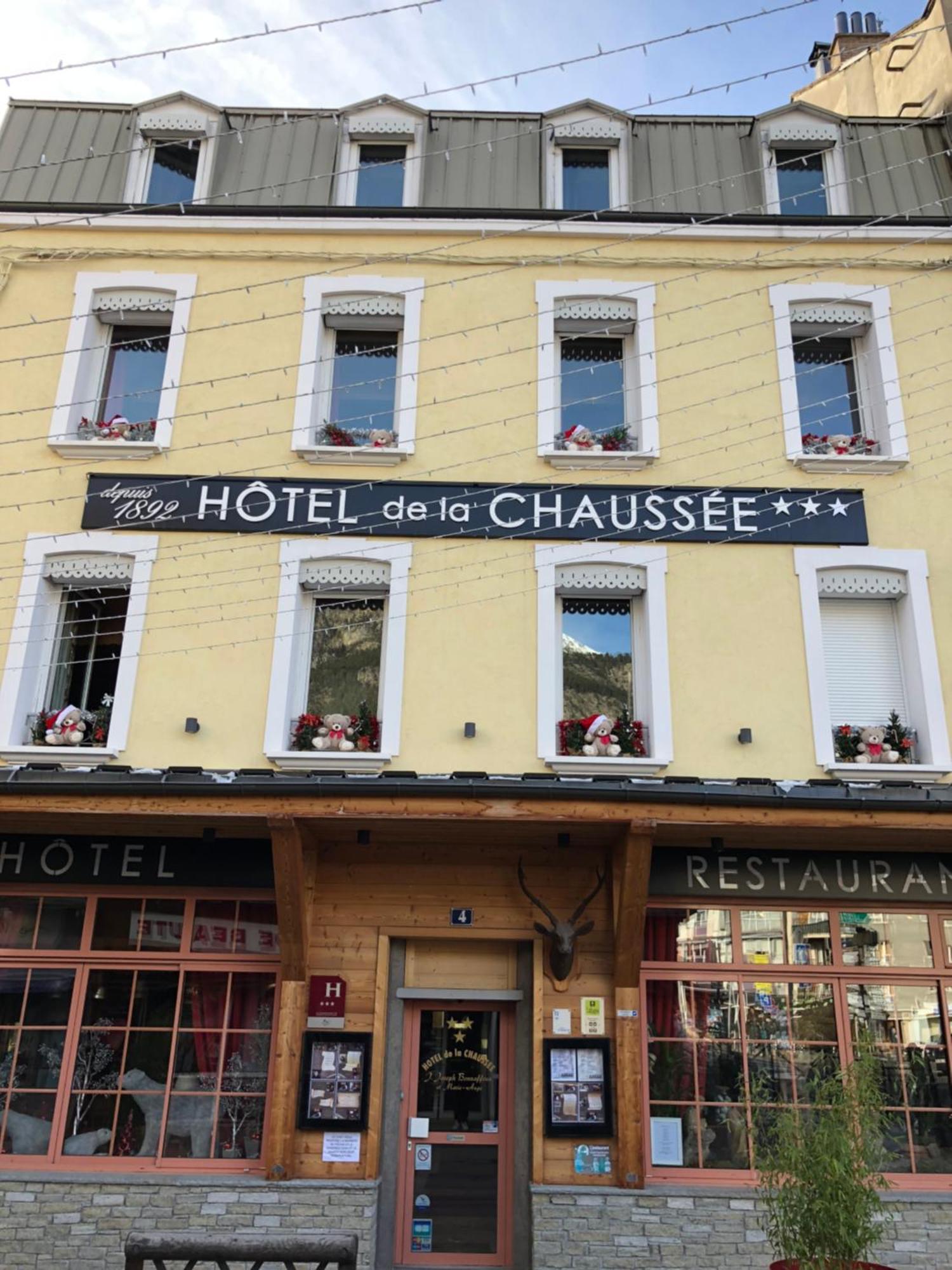 Hotel Restaurant De La Chaussee Briancon  Bagian luar foto