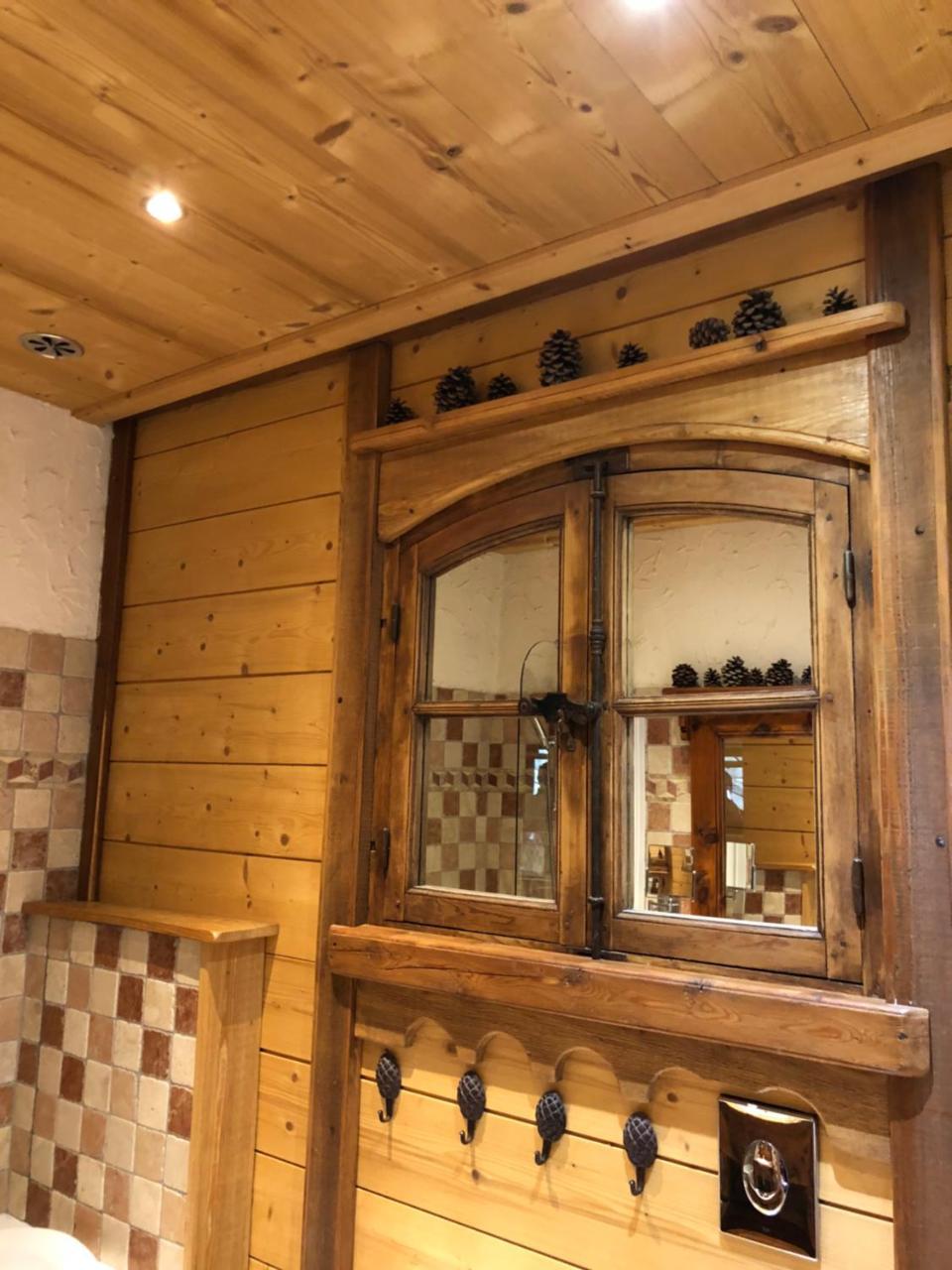 Hotel Restaurant De La Chaussee Briancon  Bagian luar foto