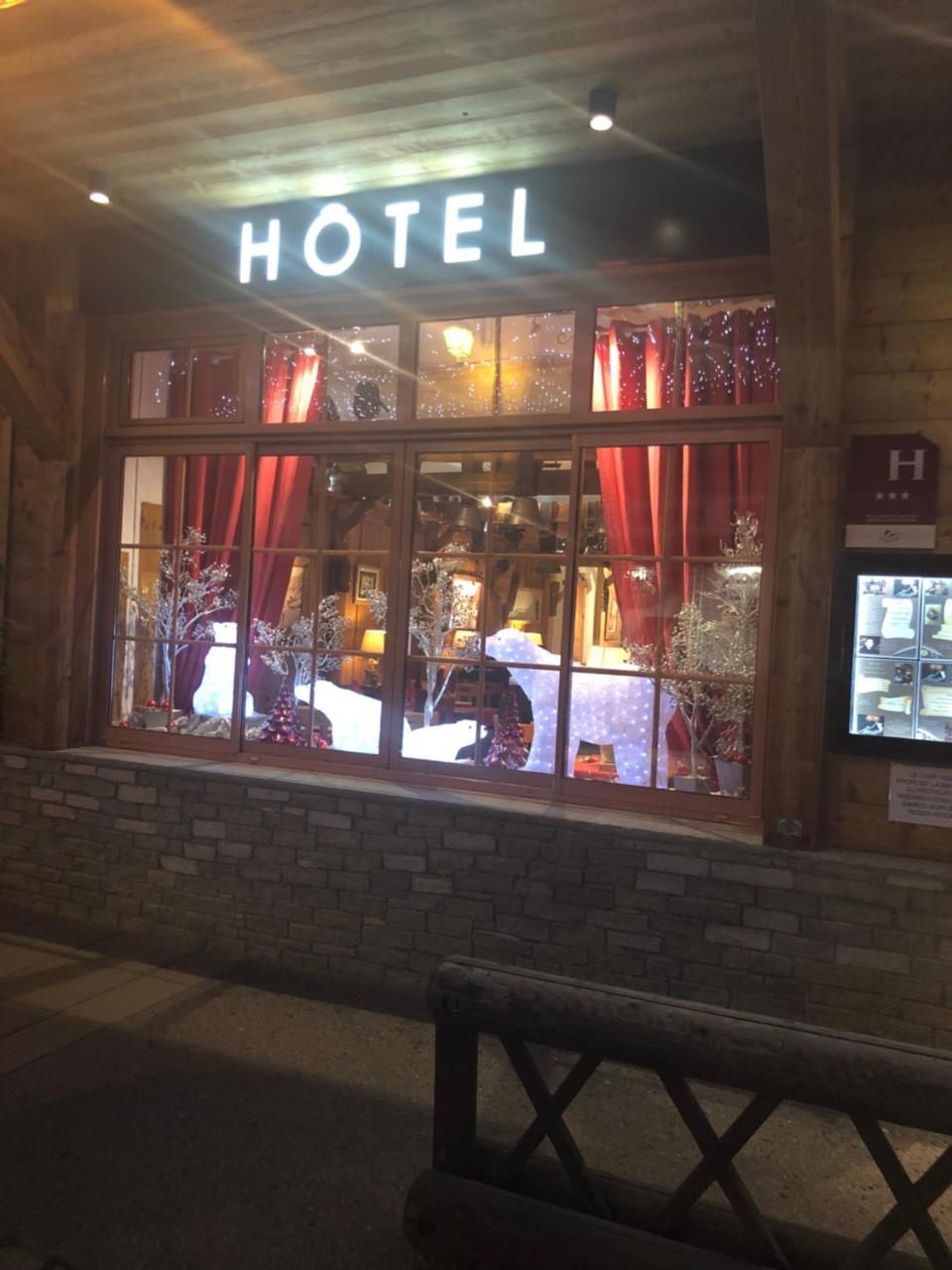 Hotel Restaurant De La Chaussee Briancon  Bagian luar foto