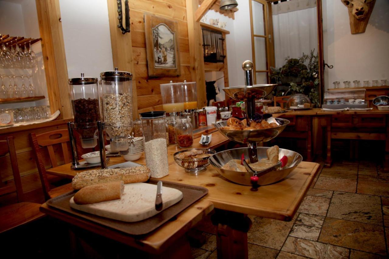 Hotel Restaurant De La Chaussee Briancon  Bagian luar foto