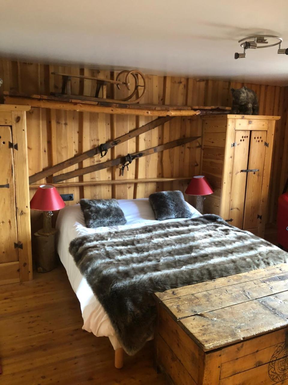 Hotel Restaurant De La Chaussee Briancon  Bagian luar foto
